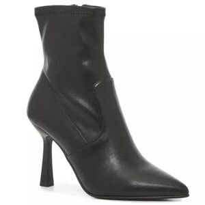 Steve Madden Elan Ankle Booties